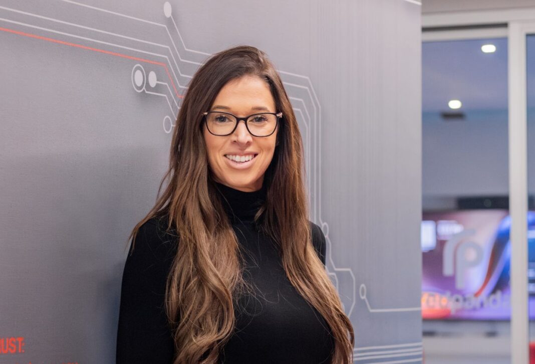 redAcademy and Flash Group collaborate to empower the next generation of tech talent